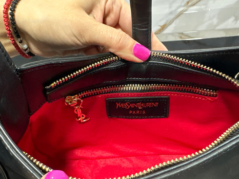 Yves Saint Laurent Le 5 A 7